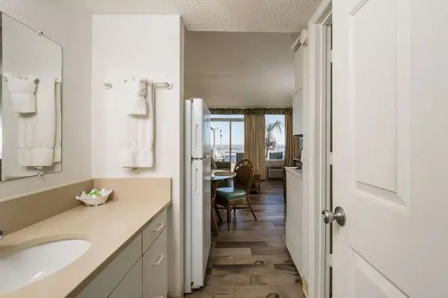 1 bedroom 1 bathroom condo