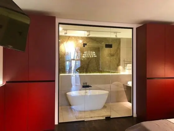 Design Tek Büyük veya İki Ayrı Yataklı Oda