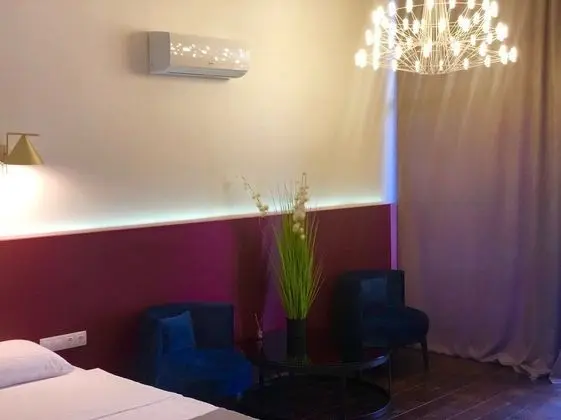 Tek Büyük veya İki Ayrı Yataklı Oda, Deniz Manzaralı