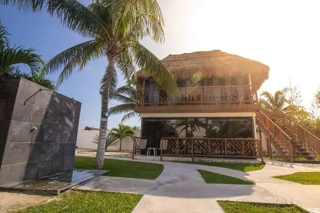 Palapa Family Suite Pool view