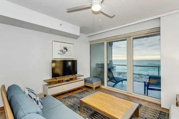 Daire, 2 Yatak Odası, Plaj Manzaralı, Denize Sıfır (Beach Chairs Included)