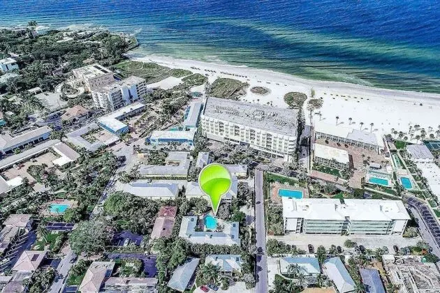 Daire (Beach Club at Siesta Key Poolside D)