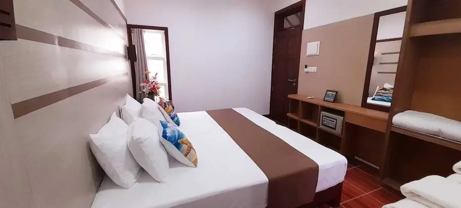 Deluxe Tek Büyük Yataklı Oda
