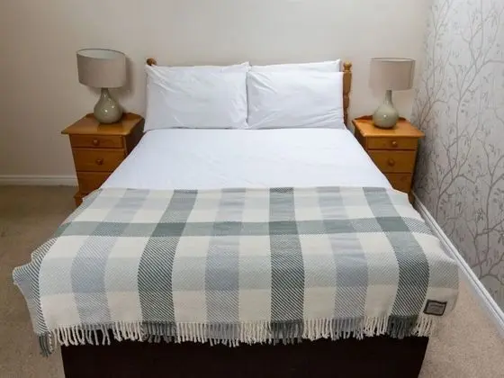 Tek Büyük Yataklı Oda, Banyolu/Duşlu