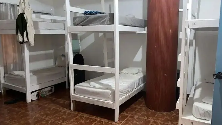 Basic Ortak Ranzalı Oda, Sadece kadınlar için