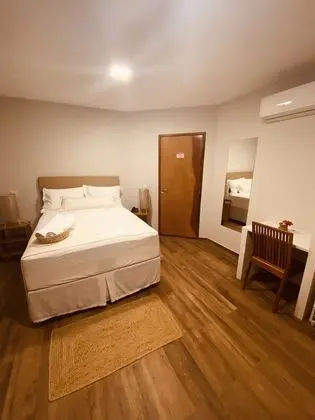 Suíte 302 Quarto Deluxe com cama Double