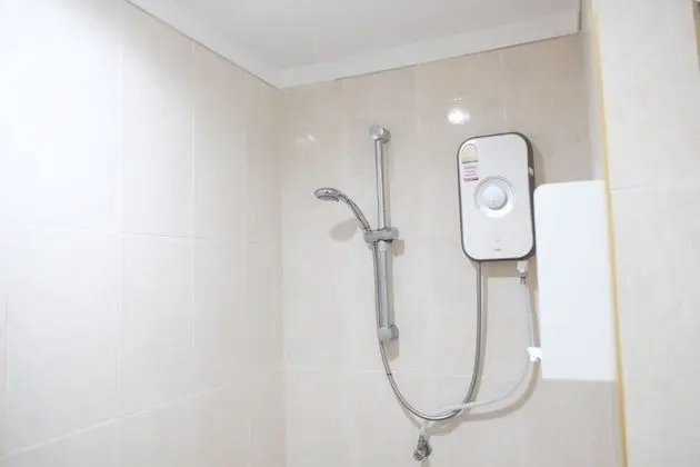 Deluxe Tek Büyük Yataklı Oda (Side Sea View)