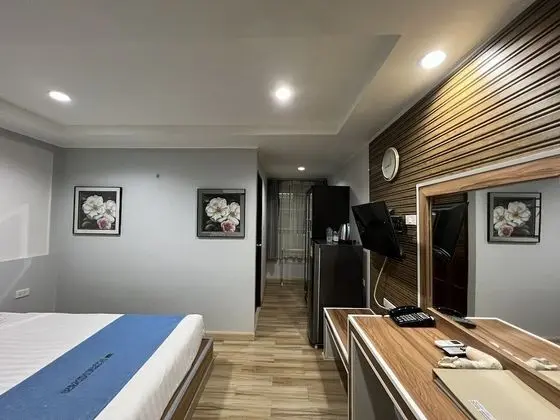 Standard Tek Büyük Yataklı Oda