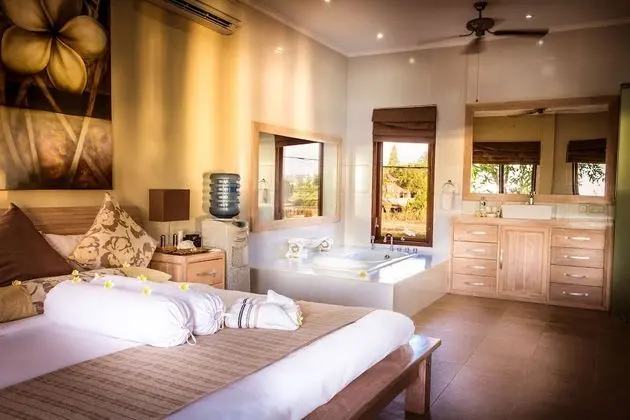 Villa, 4 Yatak Odası, Kişiye Özel Havuzlu, Deniz Manzaralı