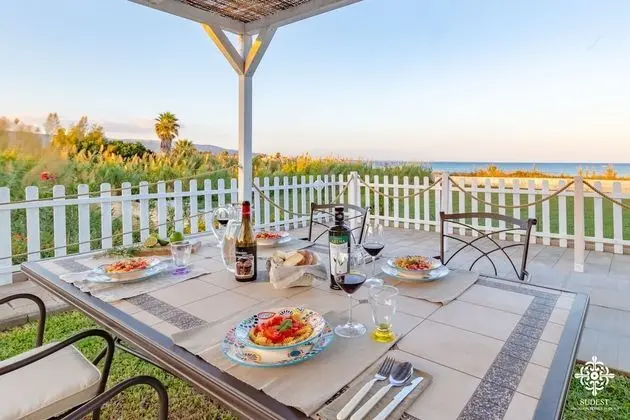 Comfort Villa, 2 Yatak Odası, Deniz Manzaralı, Denize Sıfır