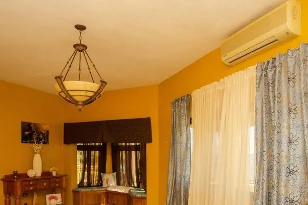 Honeymoon Süit, 1 En Büyük (King) Boy Yatak, Sigara İçilmez (BeachFront White Sand Villa 1BD 1BTH)