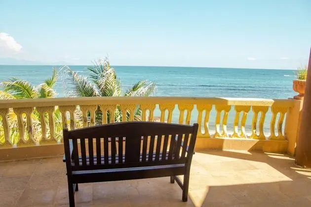 Honeymoon Süit, 1 En Büyük (King) Boy Yatak, Sigara İçilmez (BeachFront White Sand Villa 1BD 1BTH)