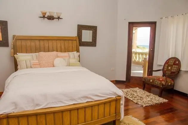 Premium Süit, 2 Yatak Odası, Sigara İçilmez, Plaj Manzaralı (BeachFront White Sand Villa 2BD 2BTH)