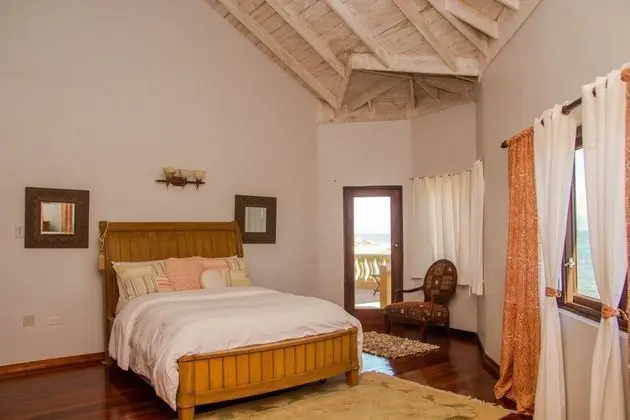 Premium Süit, 2 Yatak Odası, Sigara İçilmez, Plaj Manzaralı (BeachFront White Sand Villa 2BD 2BTH)