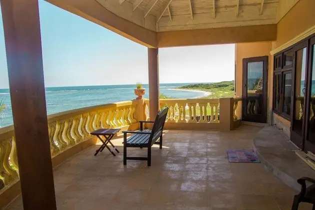 Premium Süit, 2 Yatak Odası, Sigara İçilmez, Plaj Manzaralı (BeachFront White Sand Villa 2BD 2BTH)