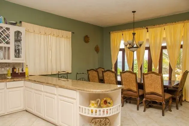 Premium Süit, 3 Yatak Odası, Sigara İçilmez (BeachFront White Sand Villa 3BD 3BTH)