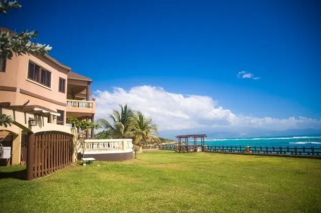 Premium Süit, 3 Yatak Odası, Sigara İçilmez (BeachFront White Sand Villa 3BD 3BTH)