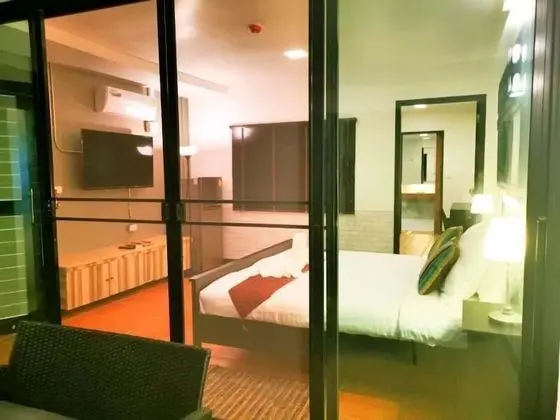 Deluxe Suite With Sea View Balcony