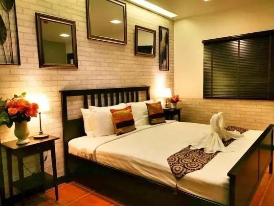 Deluxe Suite With Sea View Balcony