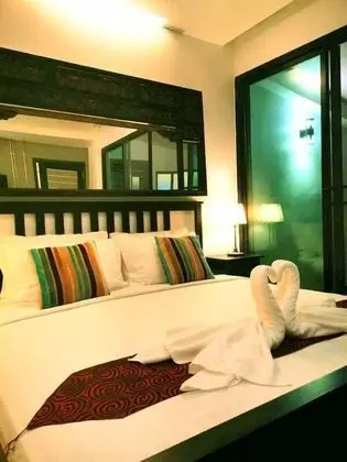 Deluxe Suite With Sea View Balcony