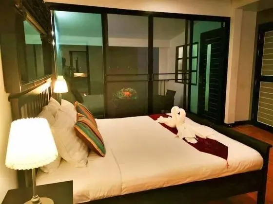 Deluxe Suite With Sea View Balcony