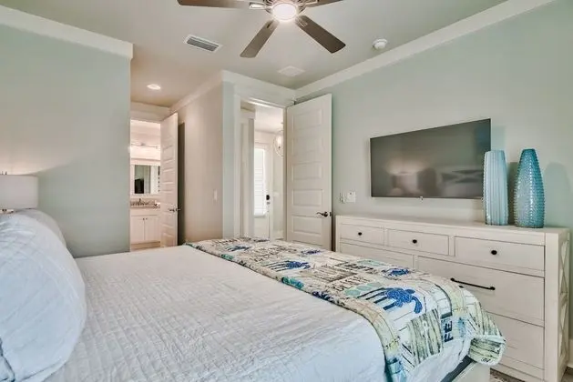 Ev (Beach Haven Chateau | Golf Cart | Hea)