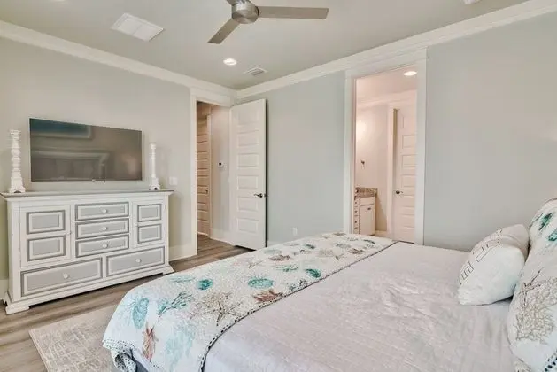 Ev (Beach Haven Chateau | Golf Cart | Hea)