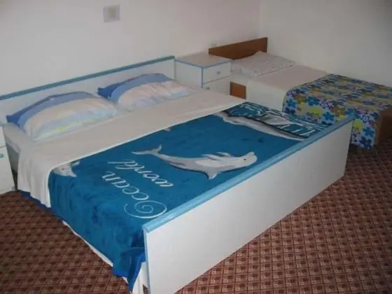 Ev (One bedroom Holiday home with Terrace)