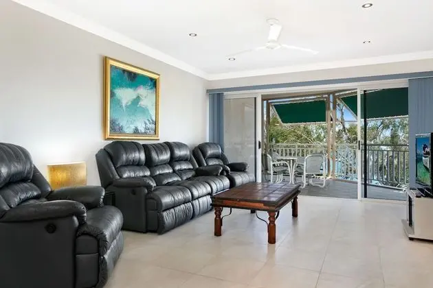 Standard Apart Daire, 2 Yatak Odası, Denize Sıfır