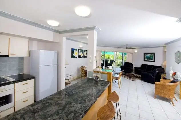 Standard Apart Daire, 2 Yatak Odası, Denize Sıfır