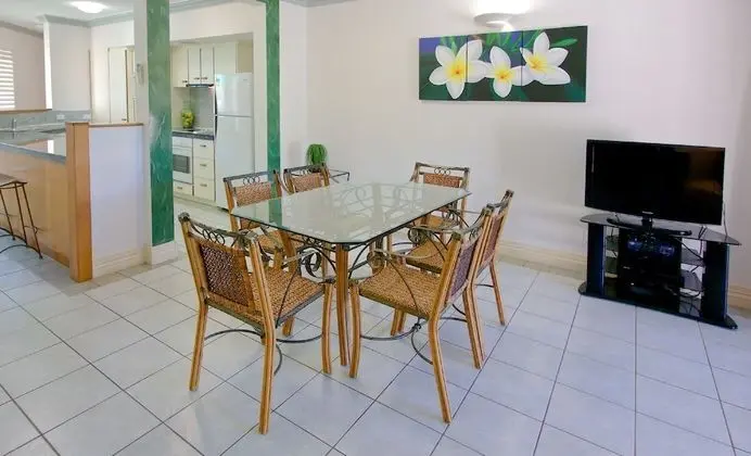 Standard Apart Daire, 2 Yatak Odası, Denize Sıfır
