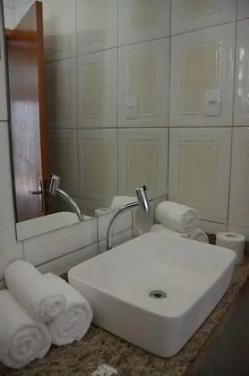 Ortak Ranzalı Oda, Karma Ranzalı Oda, Ortak Banyo (4 Camas)