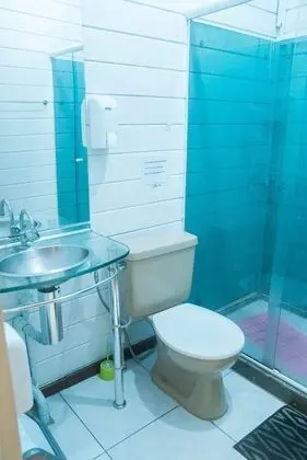 Ortak Ranzalı Oda, Karma Ranzalı Oda, Ortak Banyo (4 Camas)