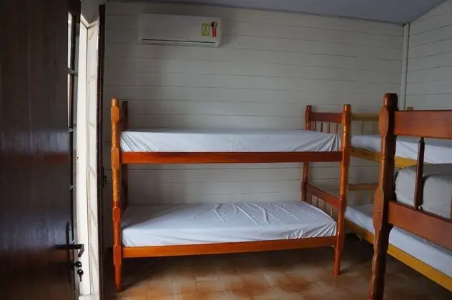 Ortak Ranzalı Oda, Karma Ranzalı Oda, Ortak Banyo (6 camas)