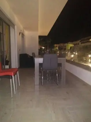 Apart Daire, Sigara İçilebilir, Havuz Manzaralı