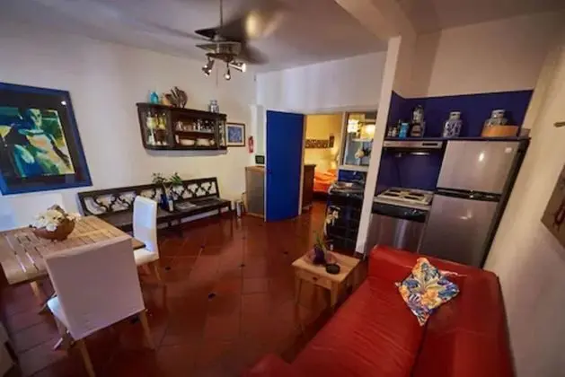 Suite Ocean View One Bedroom (2 persons: King Bed)