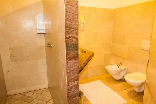 Suite Ocean View One Bedroom (2 persons: King Bed)