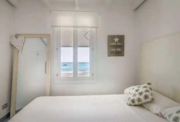 Villa, 4 Yatak Odası, Denize Sıfır