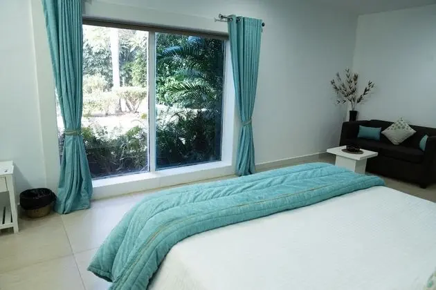 Executive Garden View Suite