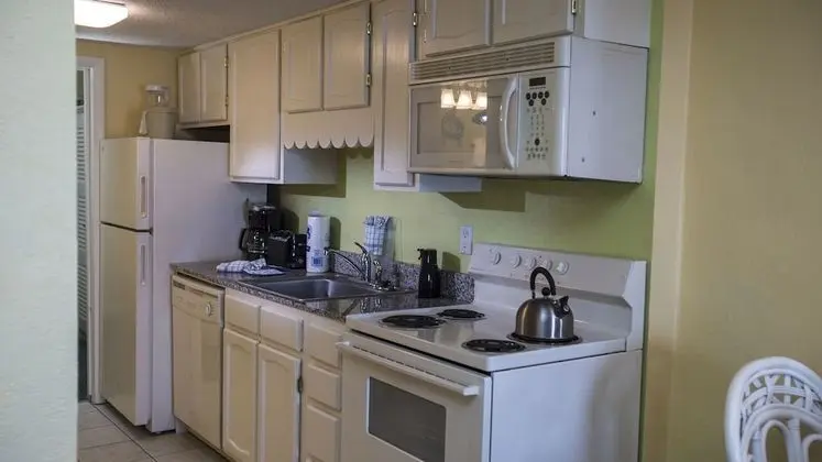 1 bedroom 1 bathroom condo