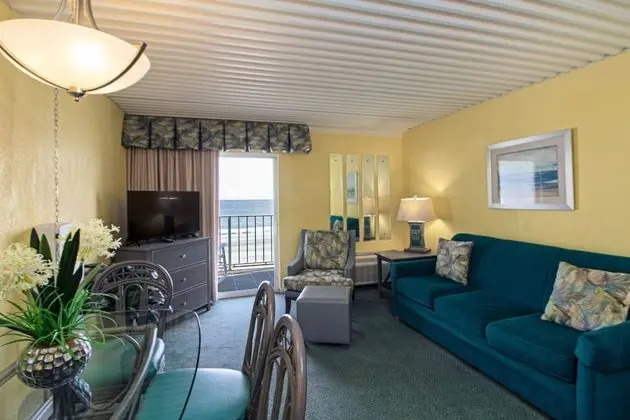 2 bedroom 1 bathroom condo