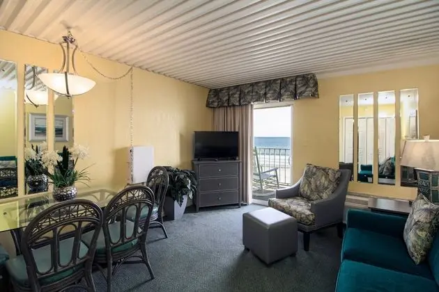 2 bedroom 1 bathroom condo