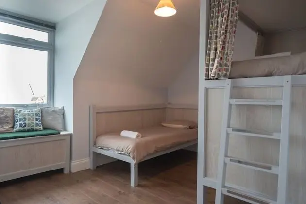Üç Kişilik Oda, Plaj Manzaralı (Private Room 5)