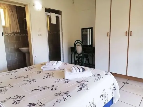 Ev