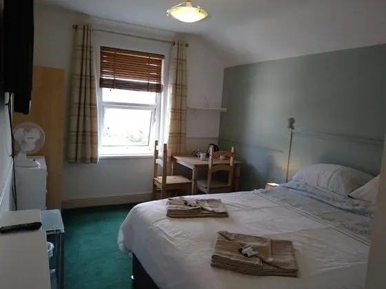 Comfort Tek Büyük Yataklı Oda