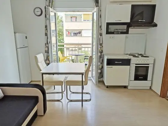 Coconut Apartment