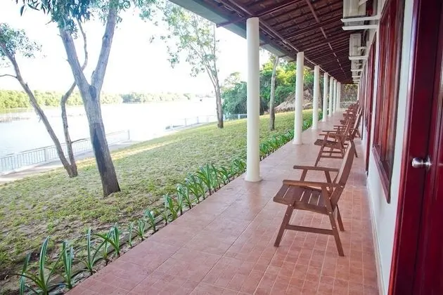 Deluxe Oda (River Front)