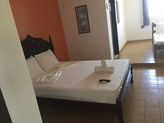 Basic Tek Büyük Yataklı Oda