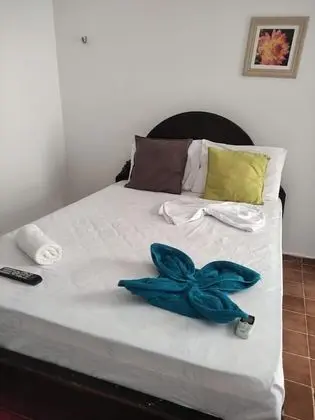 Basic Tek Büyük Yataklı Oda