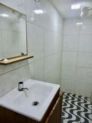 Üç Kişilik Oda, Banyolu/Duşlu